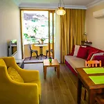 Dores Lejlighedshotel 4*