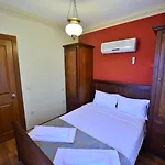 Dores Lejlighedshotel 4*