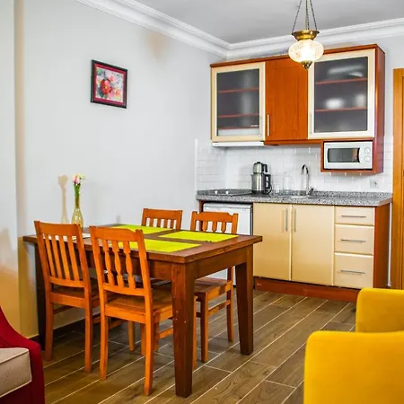 Dores Apartmanhotel