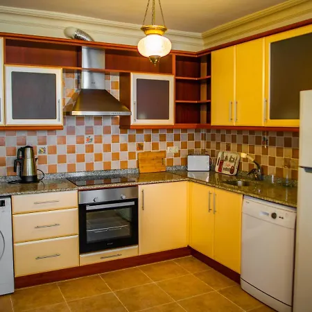 Dores Lejlighedshotel 4*