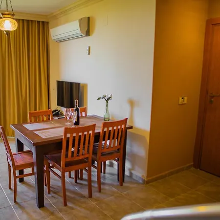 Dores 아파트호텔