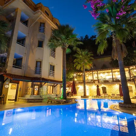 Dores Aparthotel
